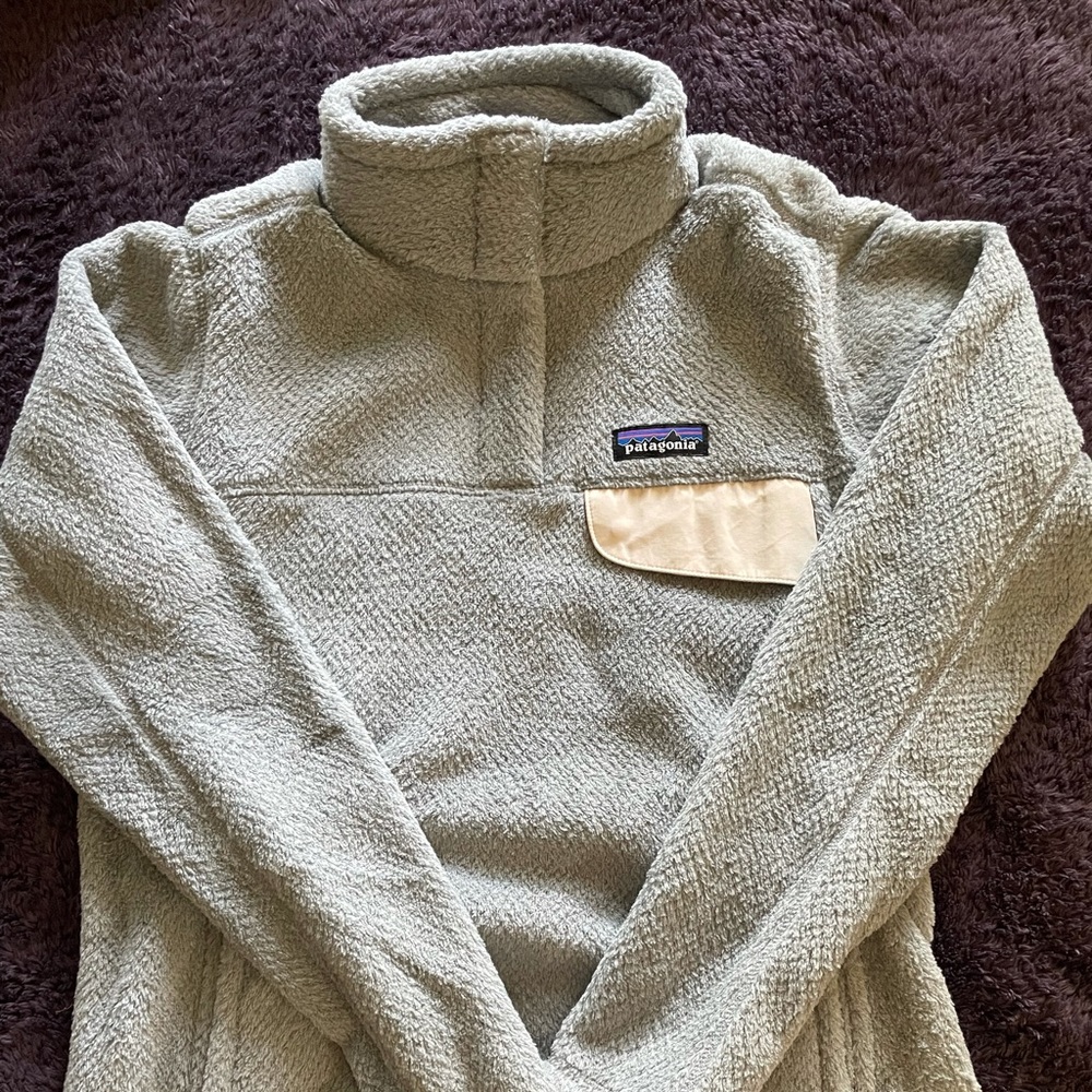 Patagonia Woman’s Fleece Pullover